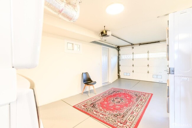 Building Photo - 2371 30th Ave