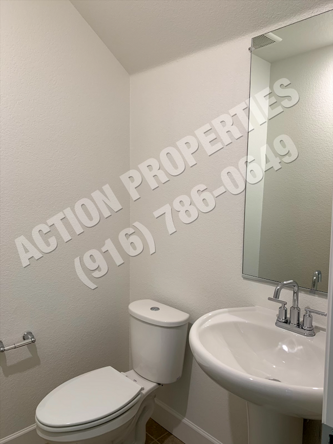 Building Photo - Rocklin Meritage Durango Subdivision: Ener...