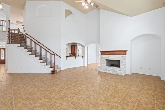 Building Photo - 16304 Fincastle Dr