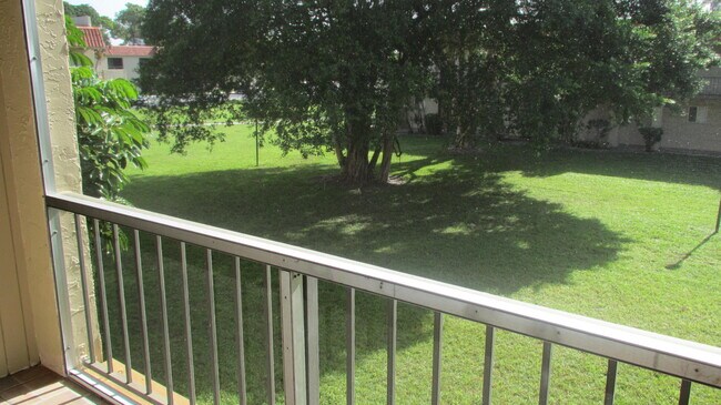 Building Photo - 6100 Forest Hill Blvd