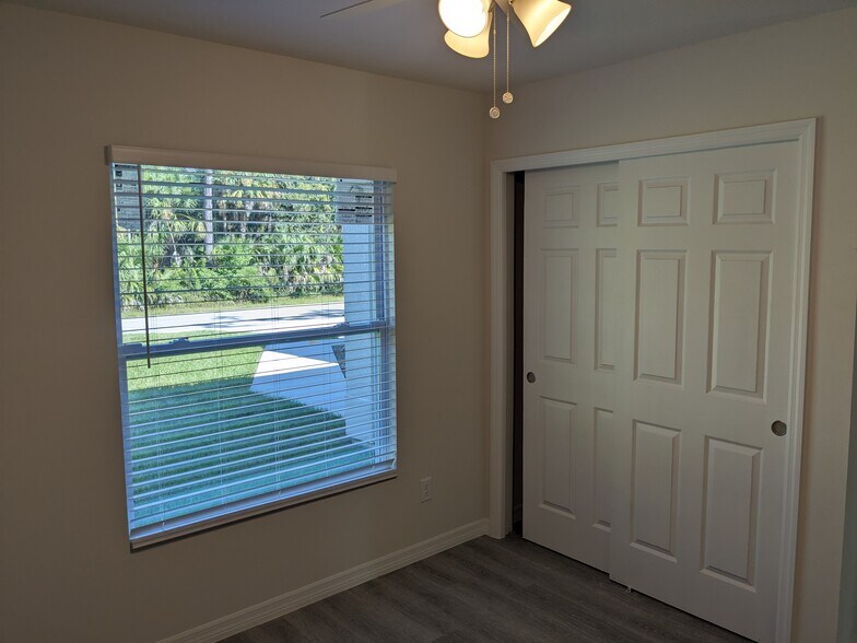 Building Photo - 5837 Babian Rd