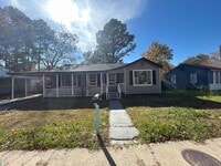 Building Photo - 3 Bedroom home