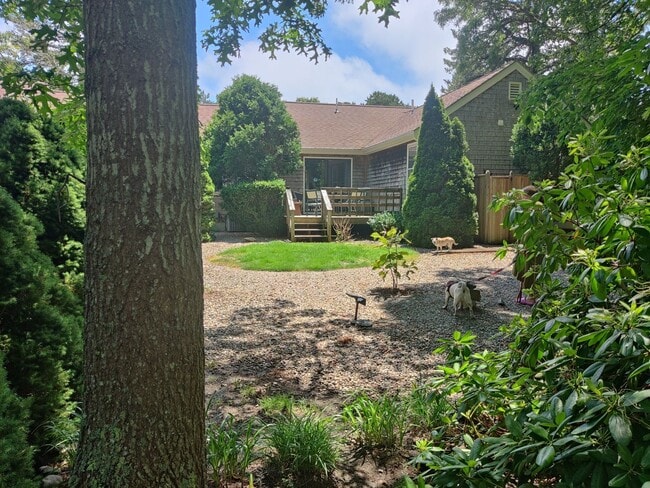 Building Photo - 2 Bedroom, 2 Bedroom Condo Year Round-Yarmouth Port