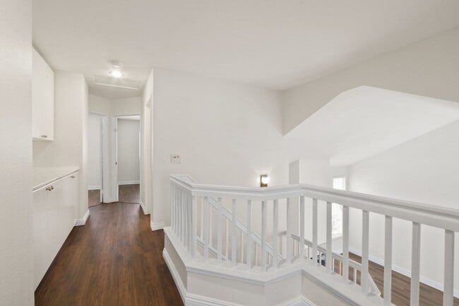 Building Photo - For Rent: Two-Story 3-Bedroom Home in South Corona