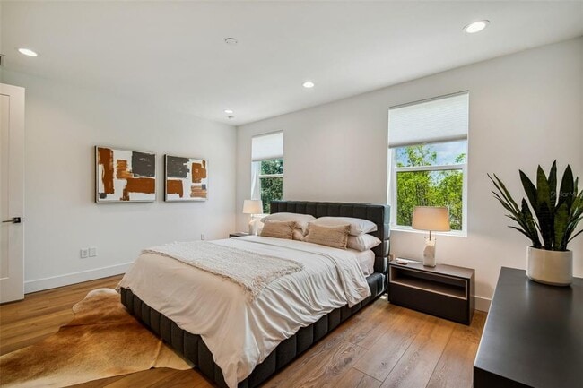 Building Photo - 2306 W Texas Ave