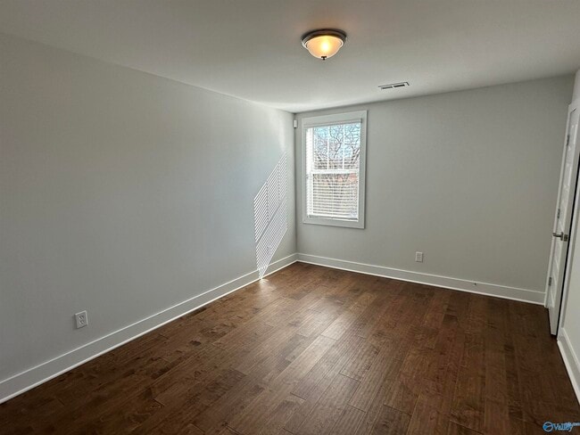 Building Photo - 1520 Hammock St