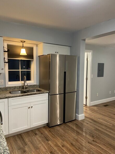 kitchen - 123 Main St