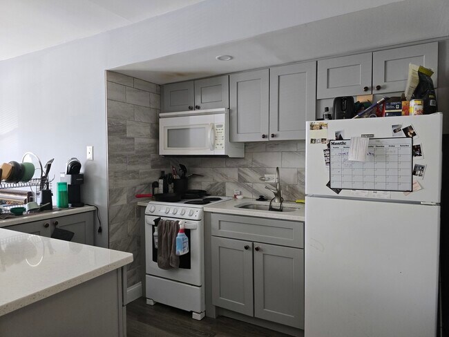 Building Photo - 1319 Ogden Ave