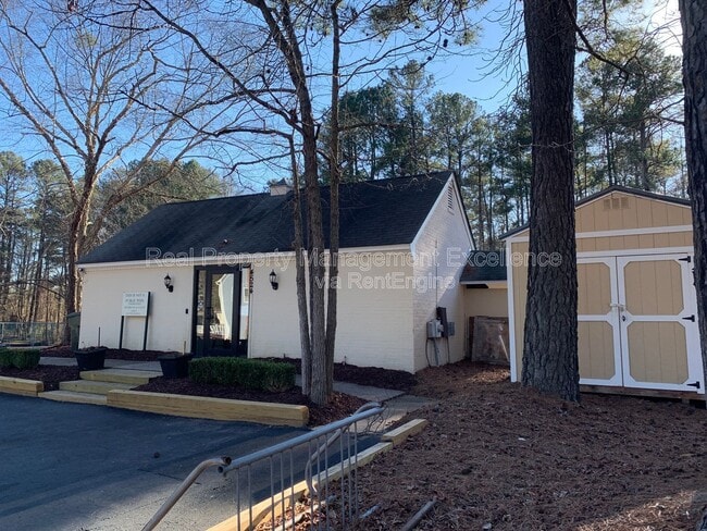 Building Photo - 4437 Whisperwood Dr