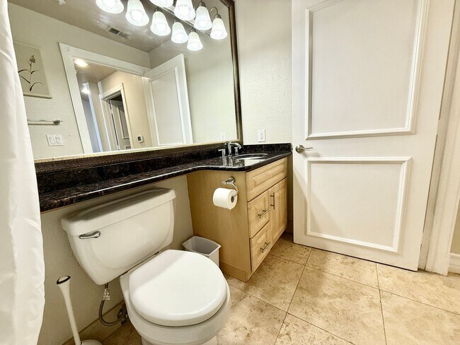 Building Photo - **MOVE-IN-SPECIAL $500 OFF 1st MO RENT** M...