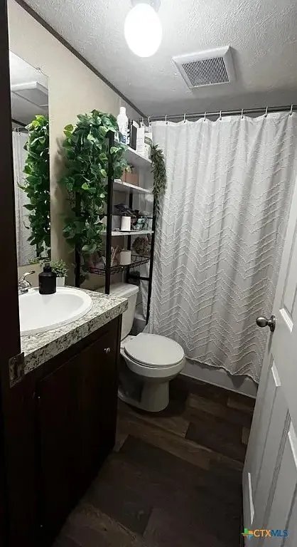 Building Photo - 453 E Zipp Rd