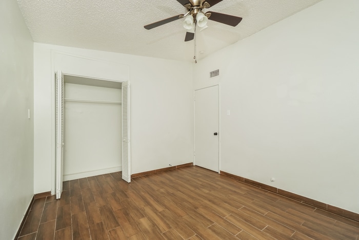 Building Photo - 314 Surrels Ave