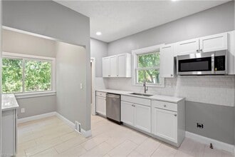 Building Photo - 13803 Mcelhattan Ave