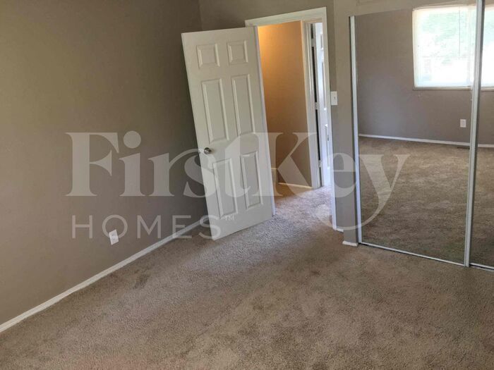 Building Photo - 4813 Cherry Blossom Ln