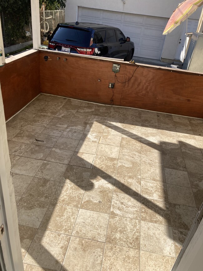 Patio - 6412 Fountain Ave