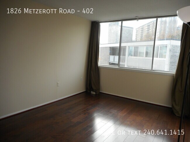 Building Photo - 1826 Metzerott Rd