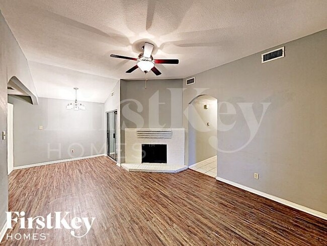 Building Photo - 503 Benedict Ln