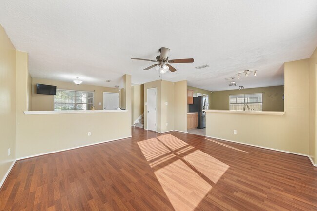 Building Photo - 17802 Kerrybrook Ln