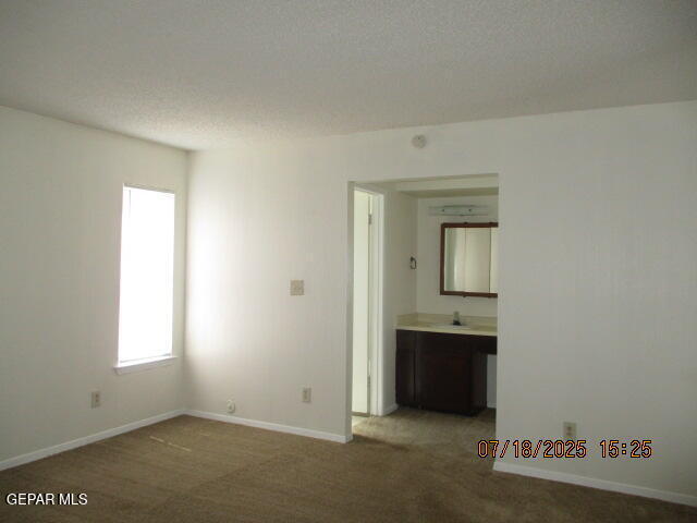 Building Photo - 231 Flynn Dr
