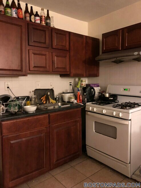 Building Photo - 3 Warwick St