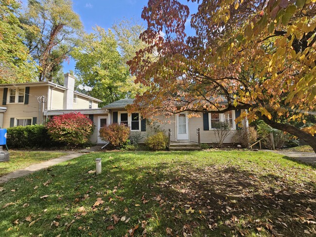 Building Photo - 45 Leitch Dr
