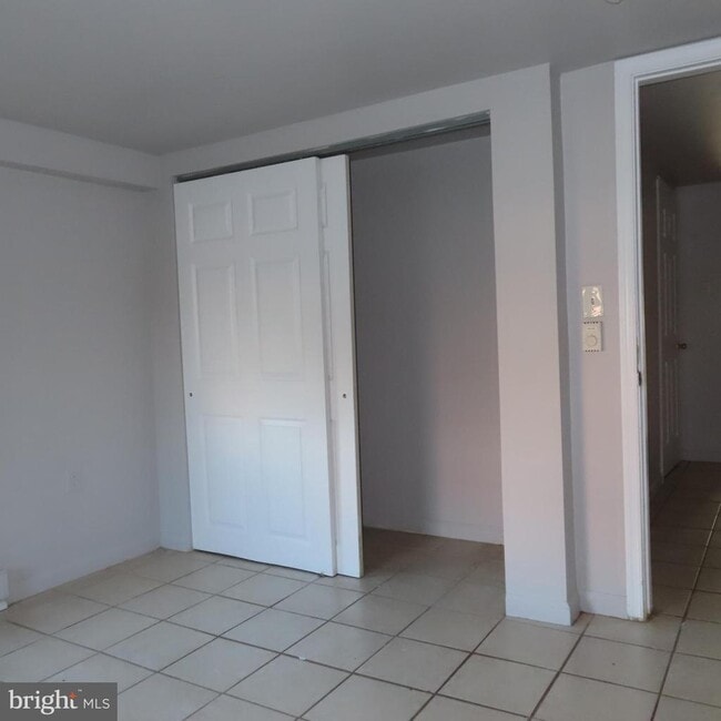 Building Photo - 11601 Buchanan Trail E