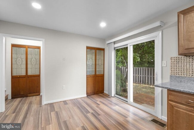 Building Photo - 3351 Buehler Ct