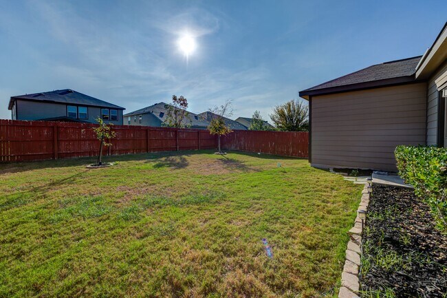 Building Photo - New one story rental home in NE San Antonio available for asap move in.