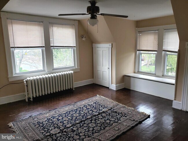 Building Photo - 5846 Bellona Ave
