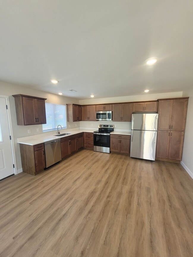 Building Photo - 4604 Alan Ln