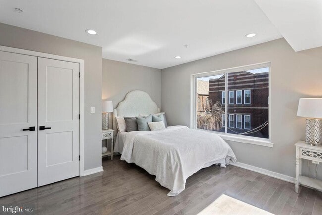 Building Photo - 1412 S 22nd St