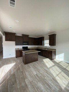 Building Photo - 3602 Eutopia St