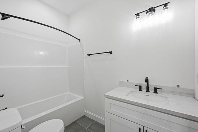 Building Photo - Stunning lakeside new construction: 4 bedroom and 3 bath home