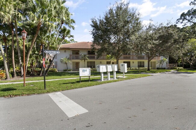 Building Photo - 111 Brackenwood Rd
