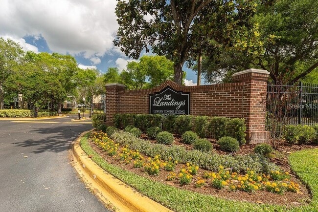 Building Photo - 4211 Chatham Oak Ct