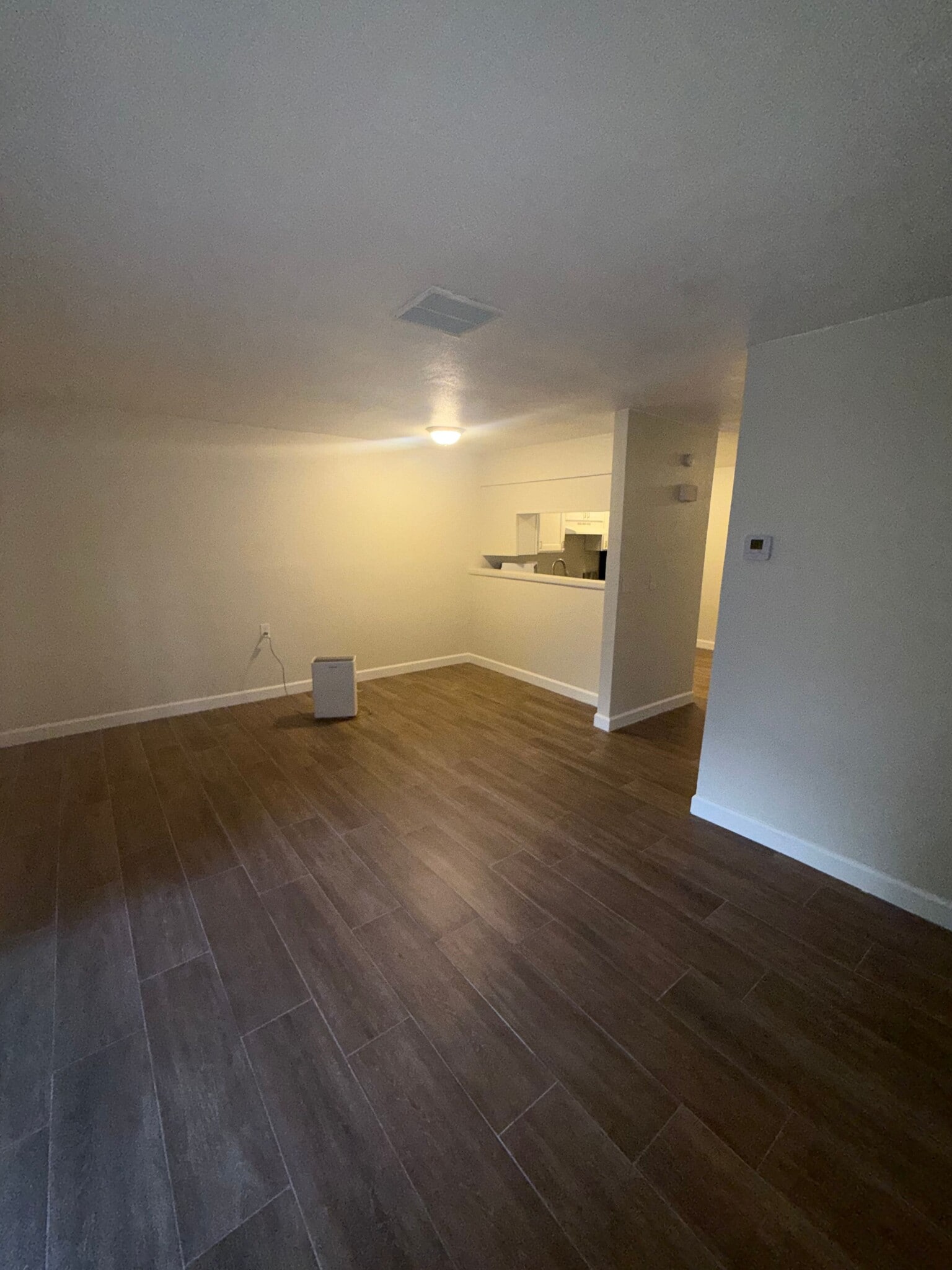 Building Photo - 7116 Oakwood Dr