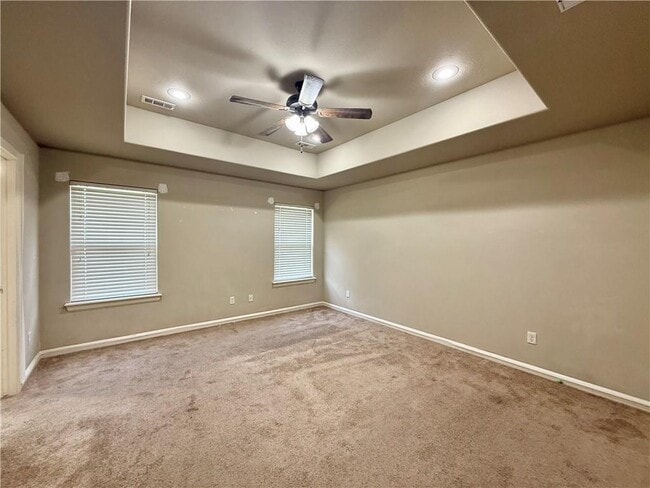 Building Photo - 1010 Messina Way