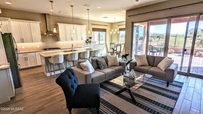 Building Photo - 13036 N Spinystar Dr