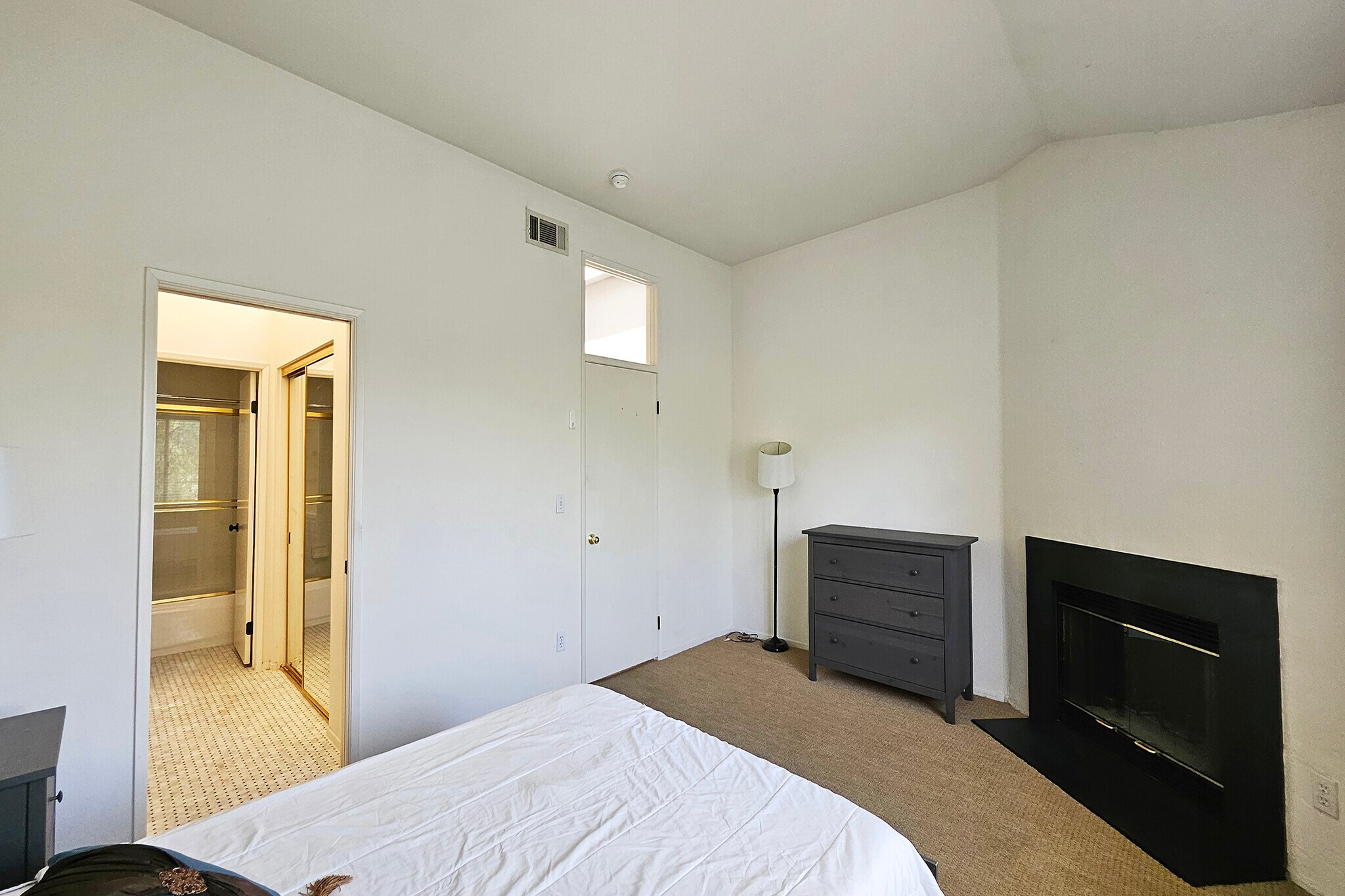 Building Photo - 24512 McBean Pky