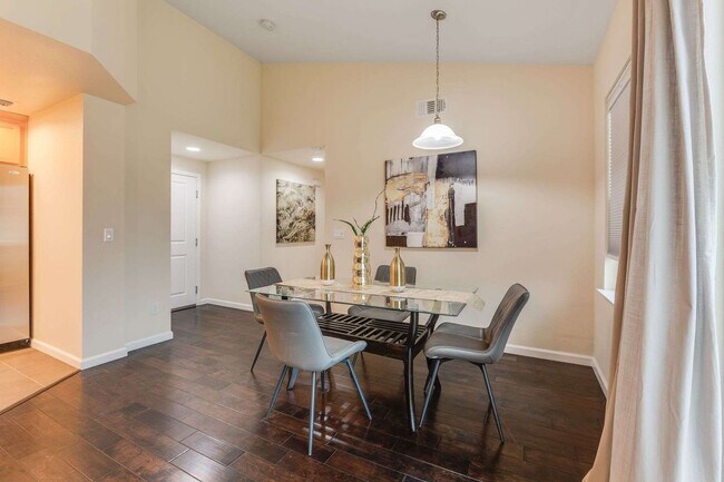 Building Photo - Stunning Top-Floor Condo with Open Layout, Modern Upgrades, and Prime Location 6 MONTH LEASE