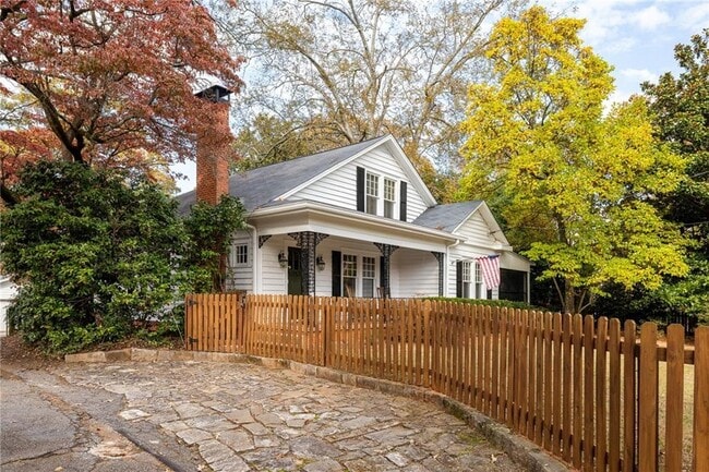 Building Photo - 5450 E Mountain St