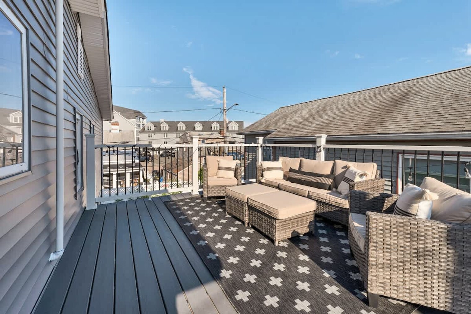 Building Photo - 9 Cole St