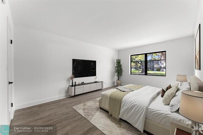 Building Photo - 3105 Oakland Shores Dr