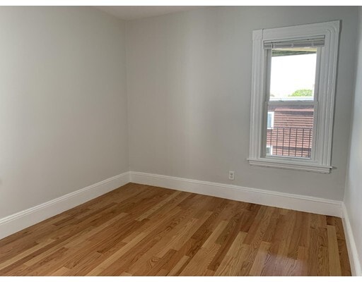 Building Photo - 25 Moreland St