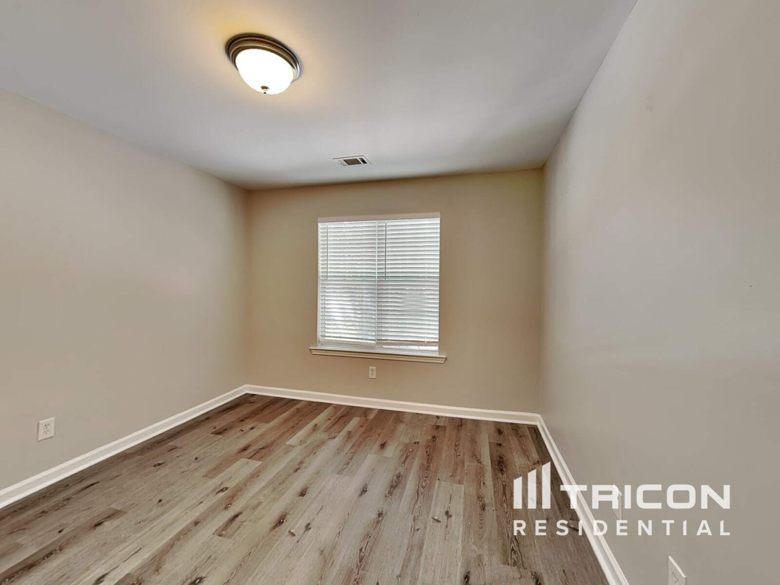 Building Photo - 606 Brookwater Dr
