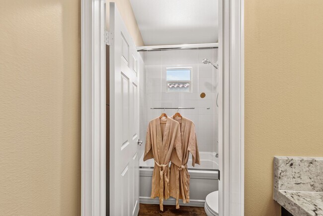 Building Photo - 2846 Amatista Ct