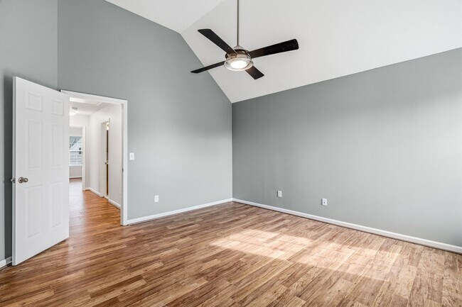 Building Photo - Luxury Living in High Point NC