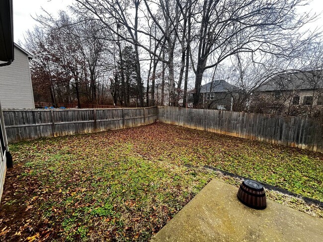 Building Photo - Beautiful 4 Bedroom and 2.5 Bath Home