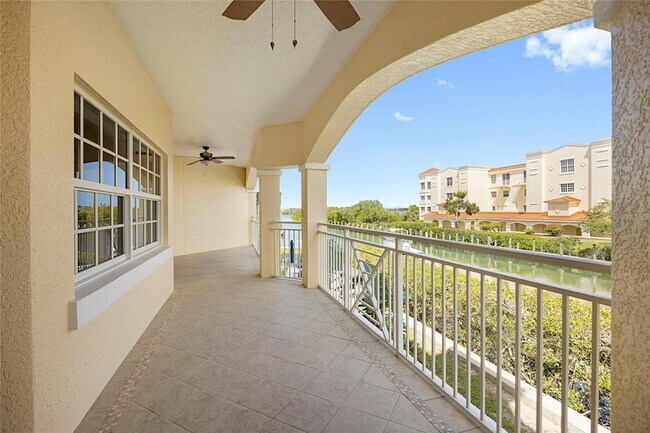 Building Photo - 14041 Bellagio Way