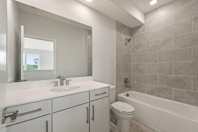 Building Photo - 107 Hampton Loop